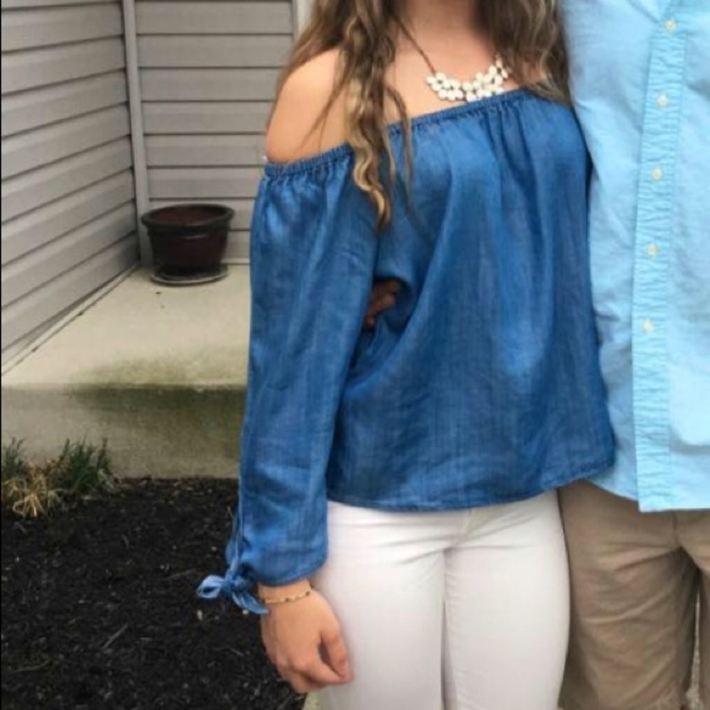 Off the shoulder Jean Top